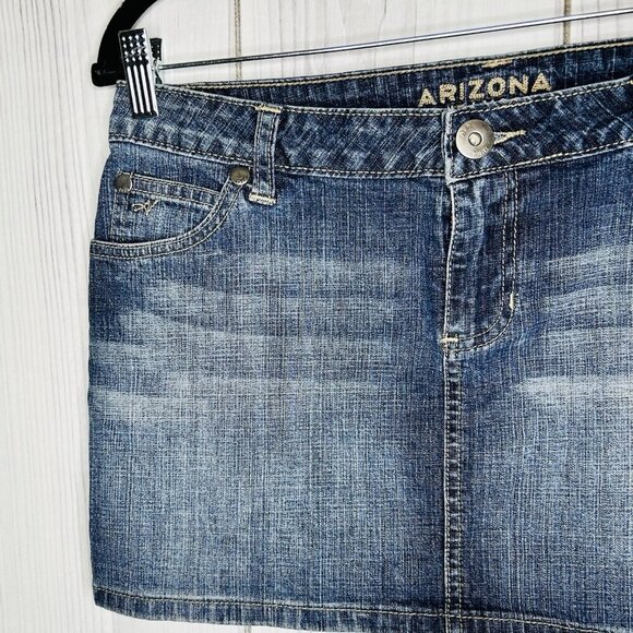 Arizona Jean Co. Mini Skirt Sz 7 Denim Stretch 32" Waist 12" Length - Picture 2 of 6